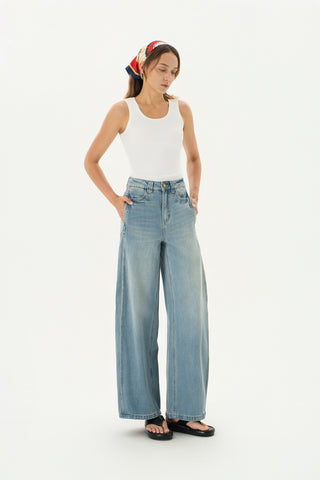 Tia Carpenter Jeans